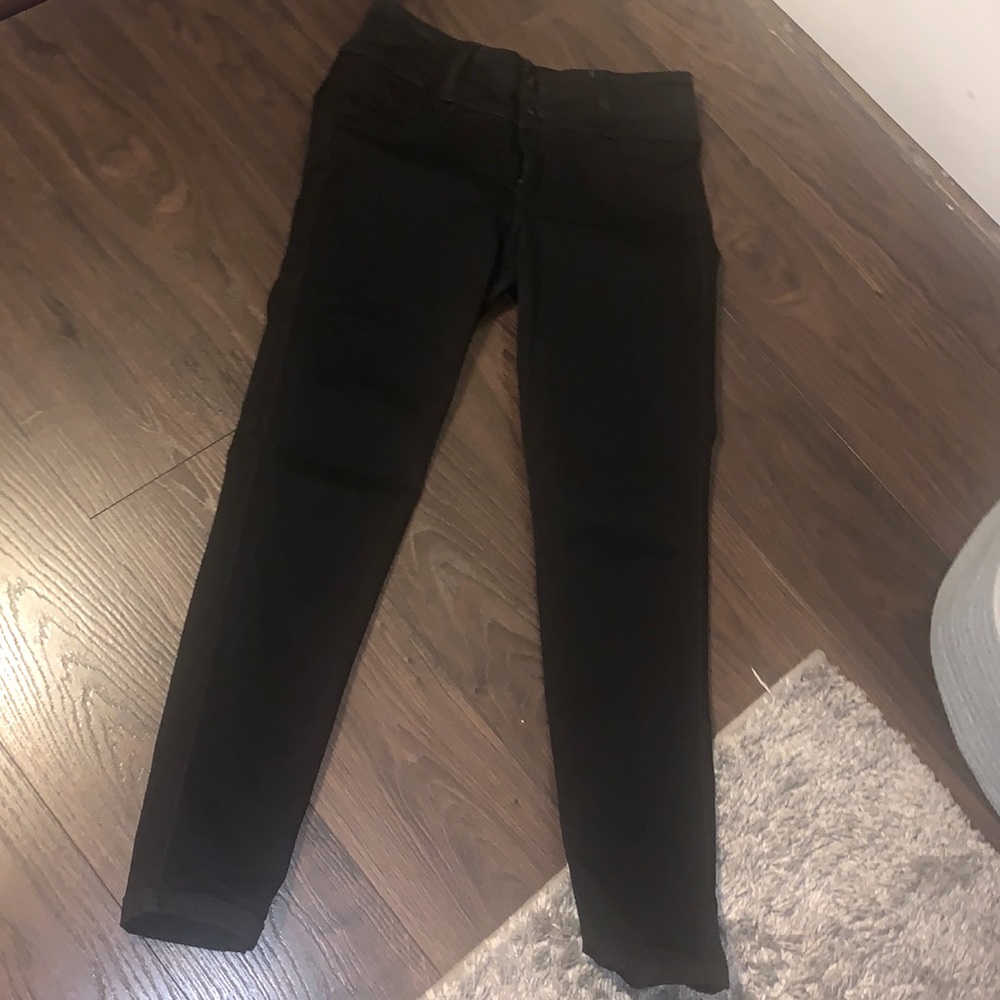 Women’s Equilibrium Colombian Jeans